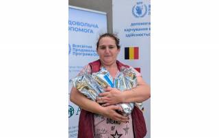 Жінка отримала продовольчу допомогу