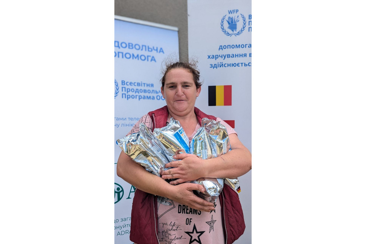 Жінка отримала продовольчу допомогу